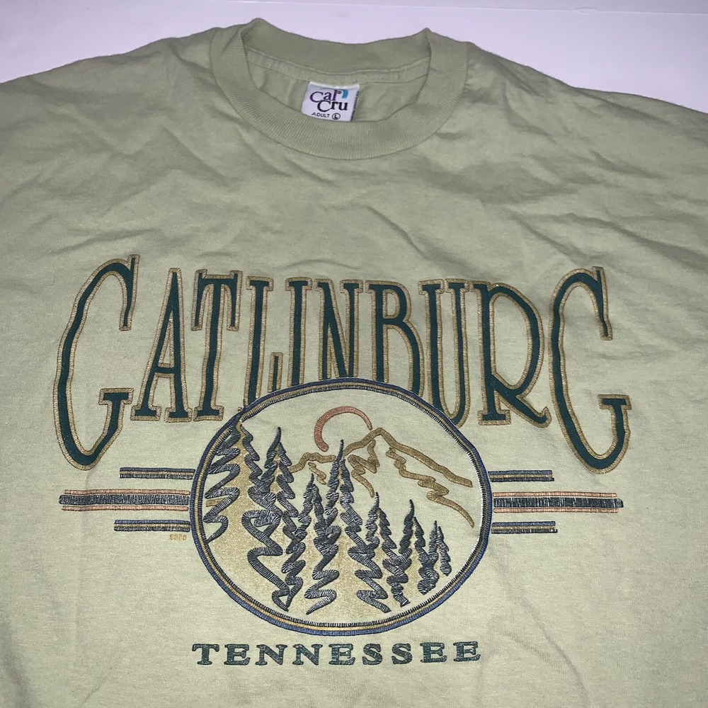 Vintage Cal Cru Mens Large Gatlinburg Single Stitch Embroidered T-Shirt Green